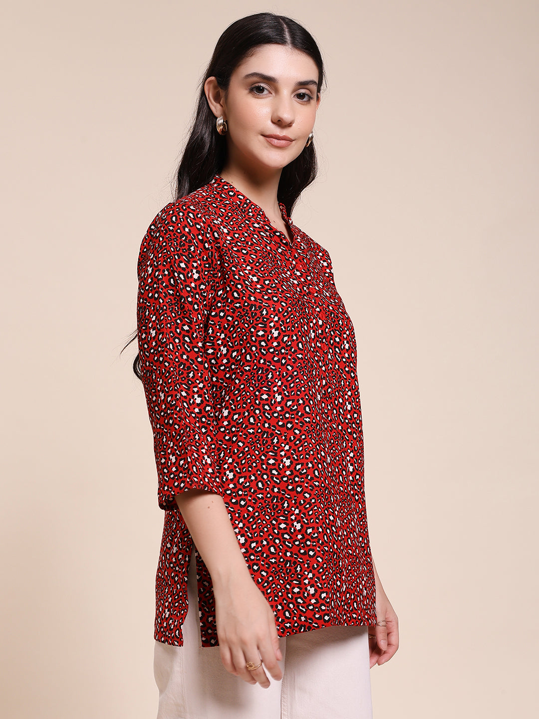 PLEASTED LEOPARD RED TOP