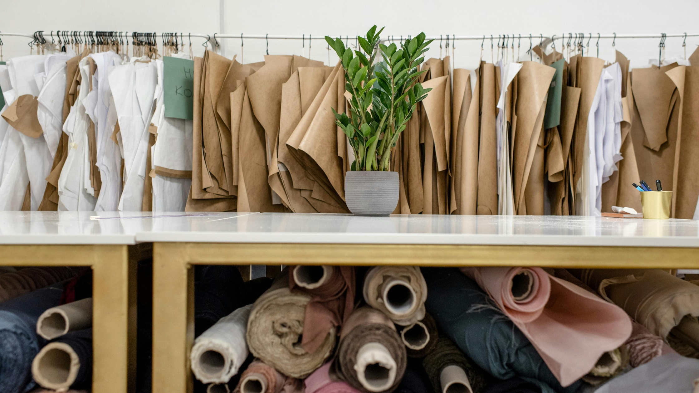 The Art of Fabrics: Fashion Style and the Power of Material