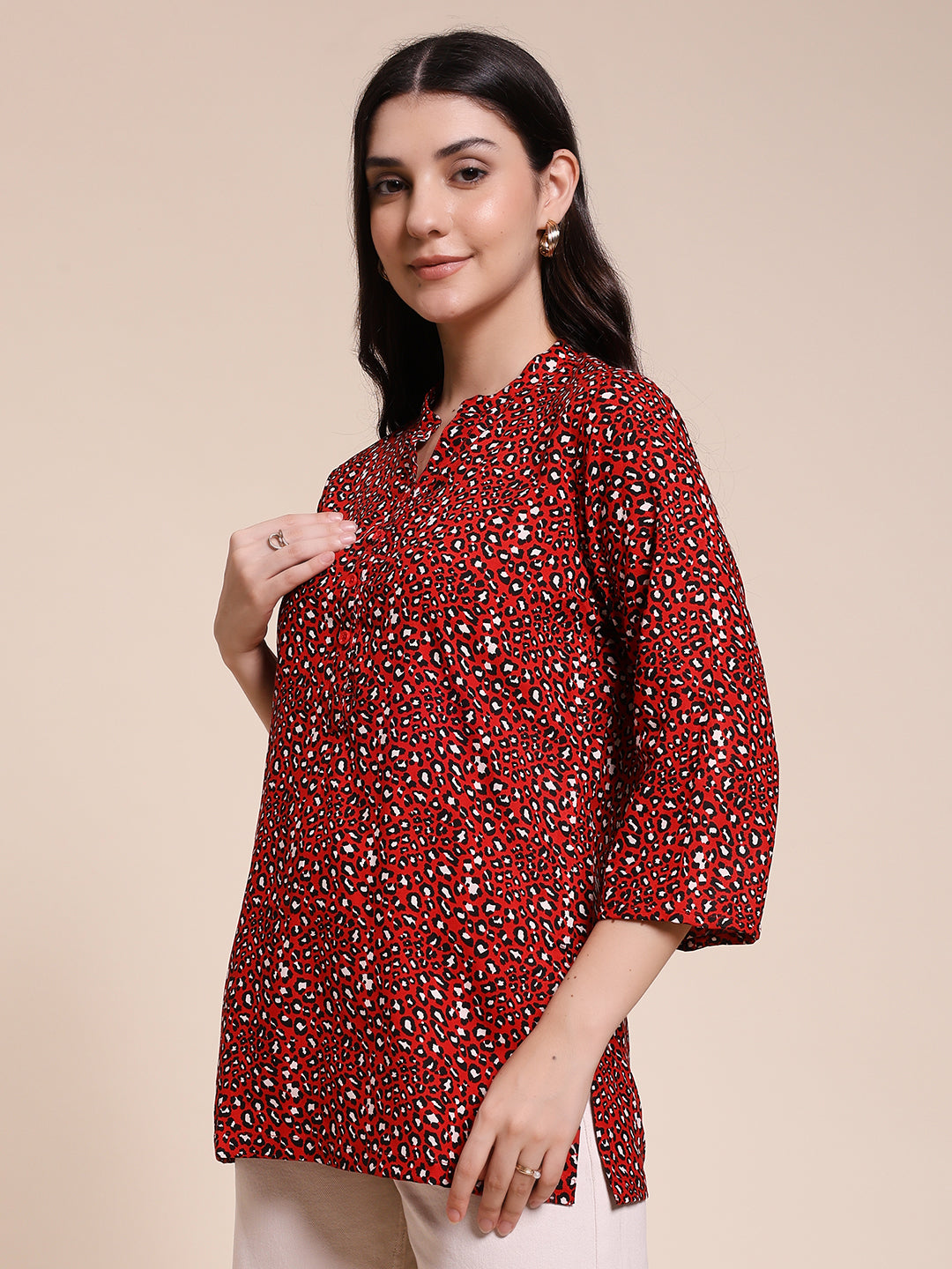PLEASTED LEOPARD RED TOP